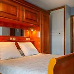 Bon Aubrac Pour 12 Personnes Holiday home