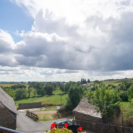 Bon Aubrac Pour 12 Personnes Hébergement de vacances Les Hermaux