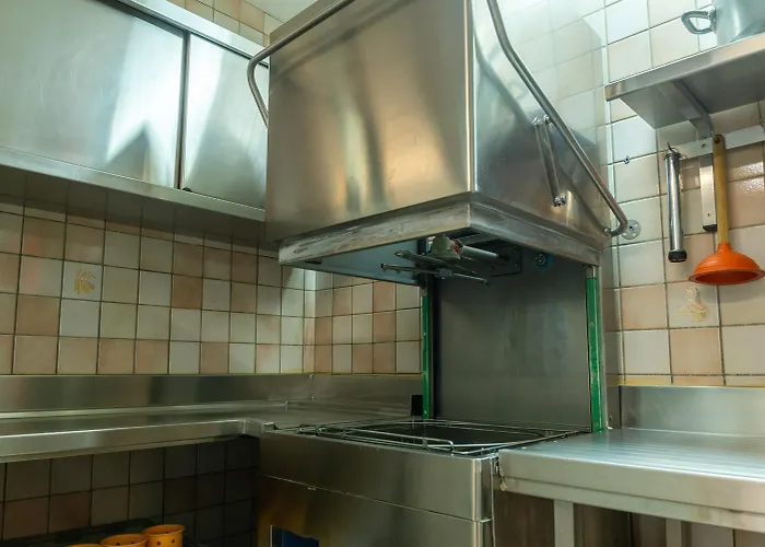 Bon Aubrac Pour 12 Personnes Hébergement de vacances Les Hermaux