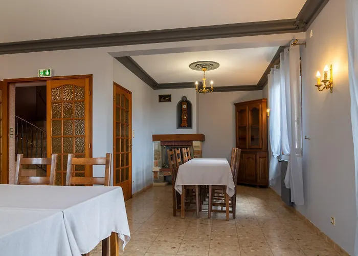 Hébergement de vacances Bon Aubrac Pour 12 Personnes *